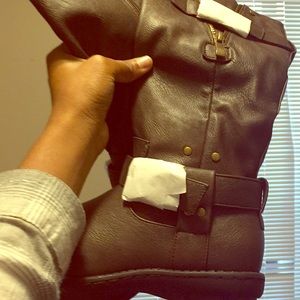 Boots brand new
